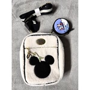 Disney Our Universe Mickey Minnie Mouse Ski Sherpa Crossbody Bag Coin Purse‎